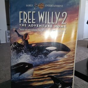 Free Willy 2: The Adventure Home VHS - Movie Cover
